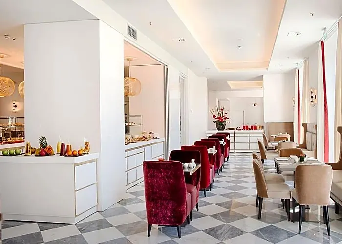 Отель Nh Collection Palazzo Cinquecento 5*